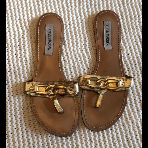 Steve Madden Shoes - Steve Madden Gold Flip Flops Steve Madden Shoes - Steve Madden Gold Flip Flops